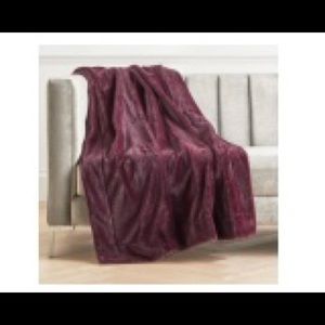 Z Gallerie Throw Plum 50”x60”